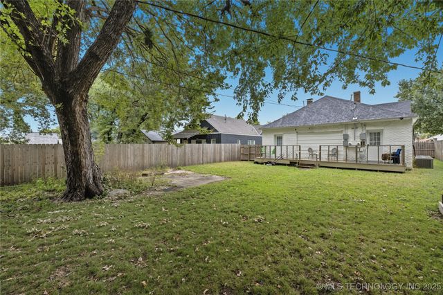 818 S Troost Avenue, Tulsa, OK 74120