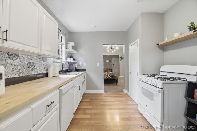 818 S Troost Avenue, Tulsa, OK 74120