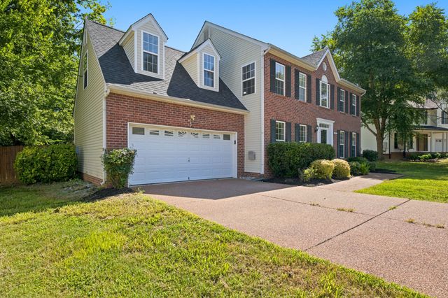 2240 Hayward Ln, Spring Hill, TN 37174