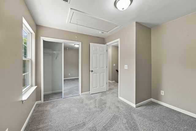 2240 Hayward Ln, Spring Hill, TN 37174
