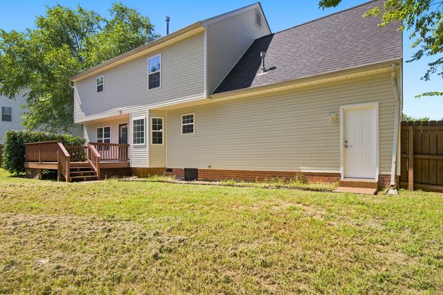 2240 Hayward Ln, Spring Hill, TN 37174