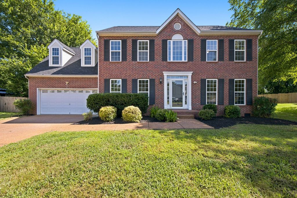 2240 Hayward Ln, Spring Hill, TN 37174