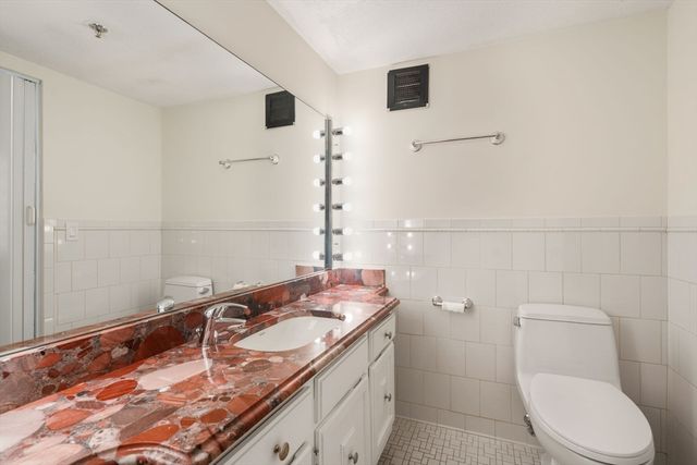 250 Hammond Pond Parkway 609S, Newton, MA 02467
