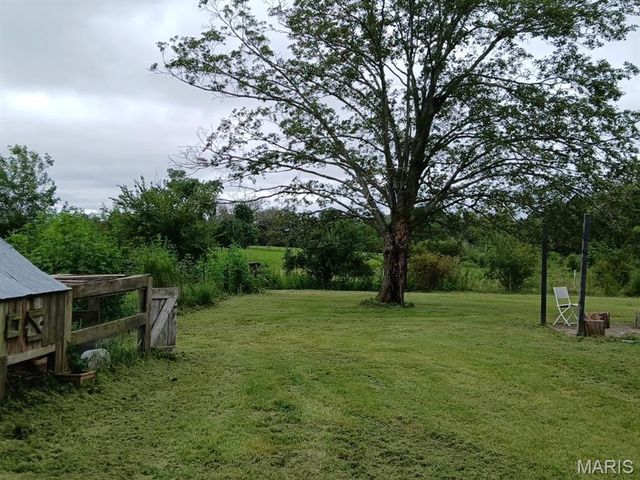 5802 Hwy F Highway, Farmington, MO 63640