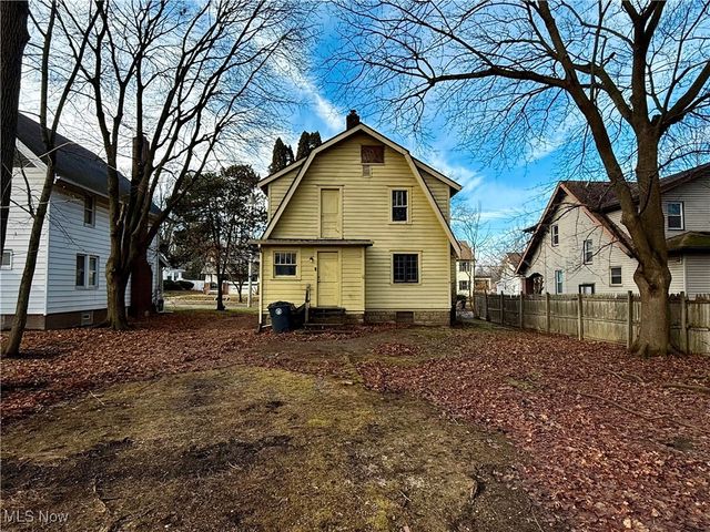 325 Grace Avenue, Akron, OH 44320