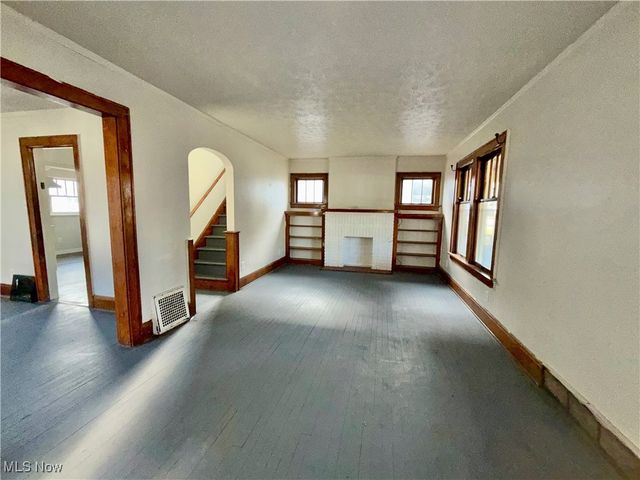 325 Grace Avenue, Akron, OH 44320