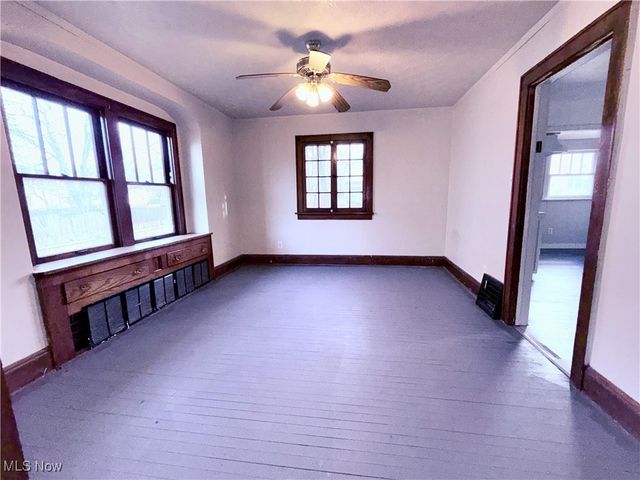 325 Grace Avenue, Akron, OH 44320