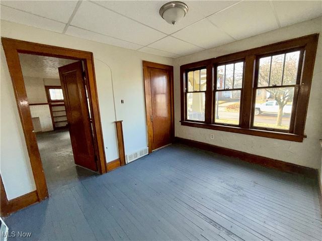 325 Grace Avenue, Akron, OH 44320