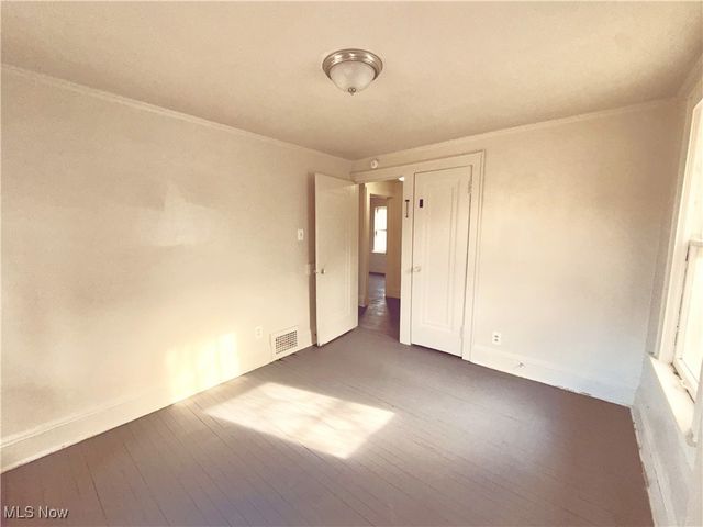 325 Grace Avenue, Akron, OH 44320