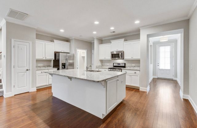 2005 Kings Gate Lane, Mount Pleasant, SC 29466