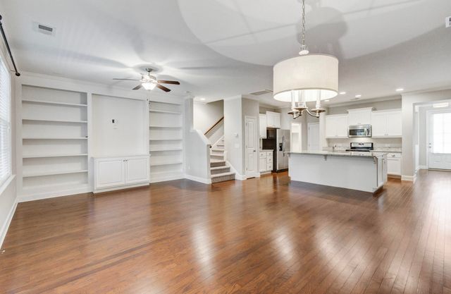 2005 Kings Gate Lane, Mount Pleasant, SC 29466