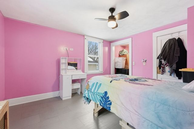 34 Savoy Ave, Springfield, MA 01104