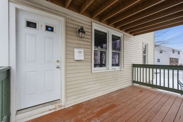 34 Savoy Ave, Springfield, MA 01104