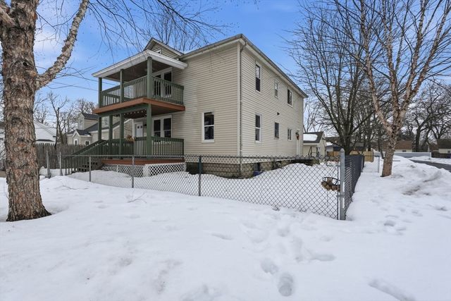 34 Savoy Ave, Springfield, MA 01104