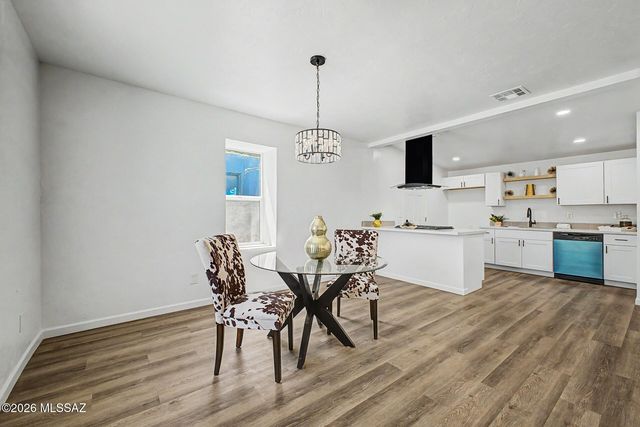 919 N Alder Avenue, Tucson, AZ 85705