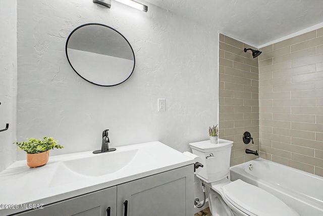 919 N Alder Avenue, Tucson, AZ 85705