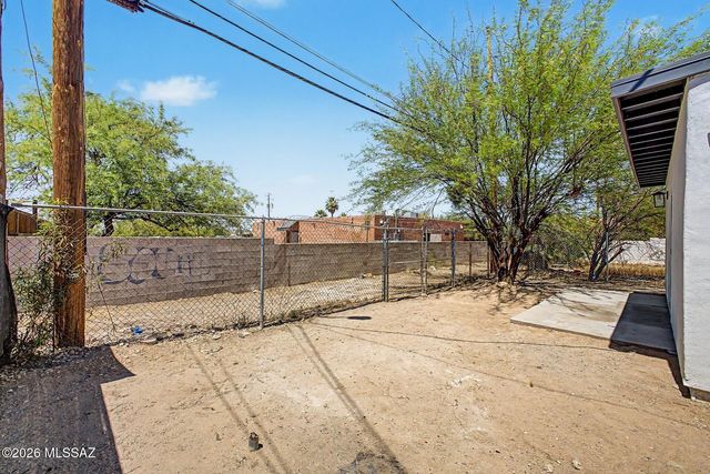 919 N Alder Avenue, Tucson, AZ 85705