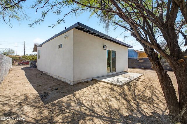 919 N Alder Avenue, Tucson, AZ 85705