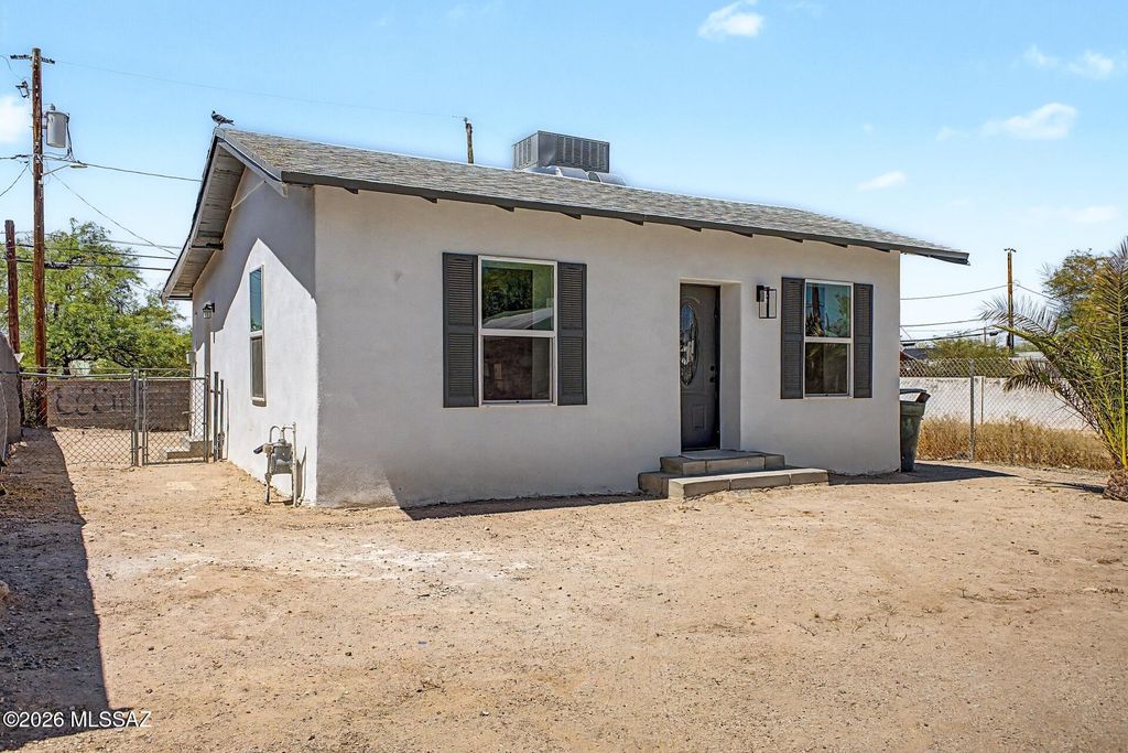 919 N Alder Avenue, Tucson, AZ 85705