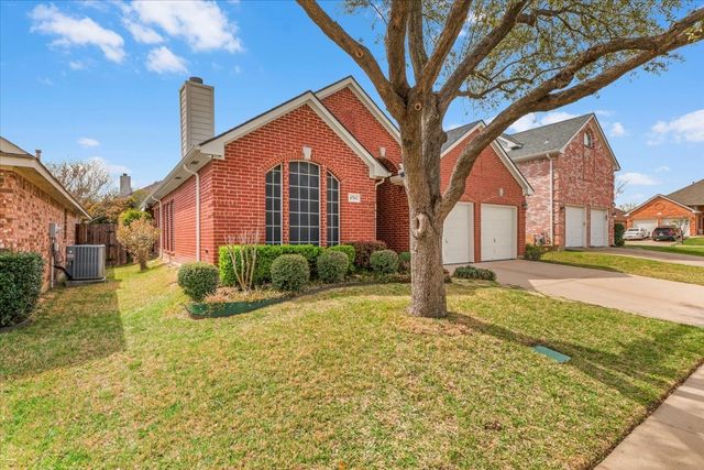 4704 Sabine Street, Fort Worth, TX 76137