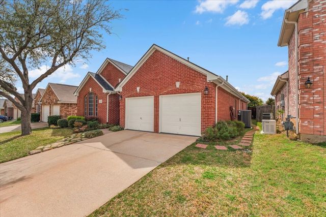 4704 Sabine Street, Fort Worth, TX 76137