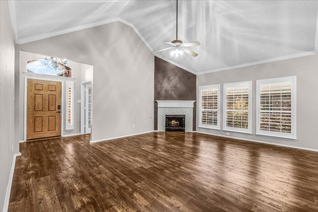 4704 Sabine Street, Fort Worth, TX 76137