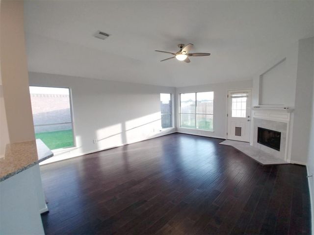8911 Starlamp Lane, Houston, TX 77095