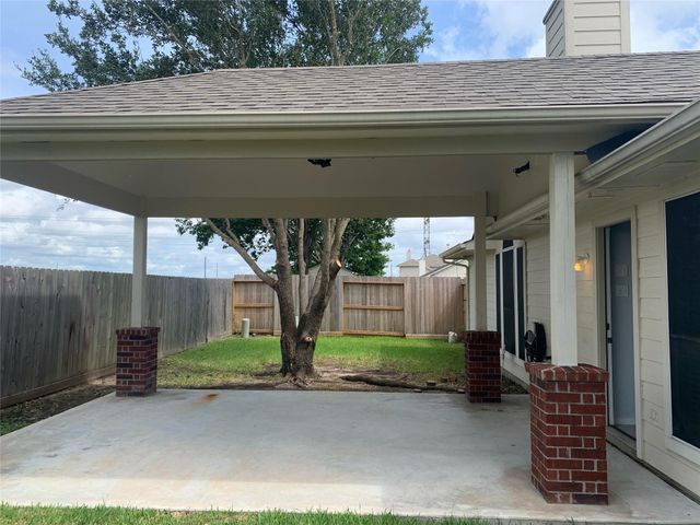 8911 Starlamp Lane, Houston, TX 77095