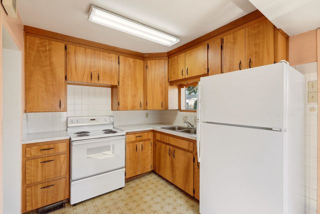 421 E Courtland Ave, Spokane, WA 99207