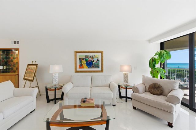 3250 S Ocean Boulevard 401s, Palm Beach, FL 33480