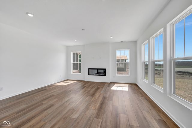 9892 Slater Drive, Mccordsville, IN 46055