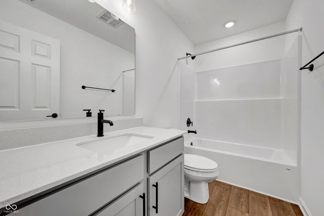 9892 Slater Drive, Mccordsville, IN 46055