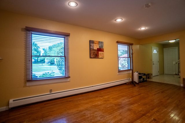 4389 Westover Drive, West Bloomfield Twp, MI 48323