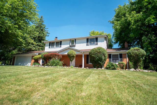 4389 Westover Drive, West Bloomfield Twp, MI 48323