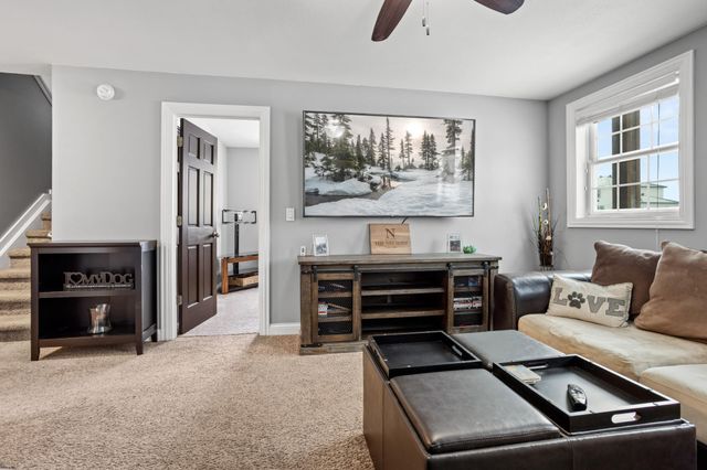 2390 58 Avenue S, Fargo, ND 58104