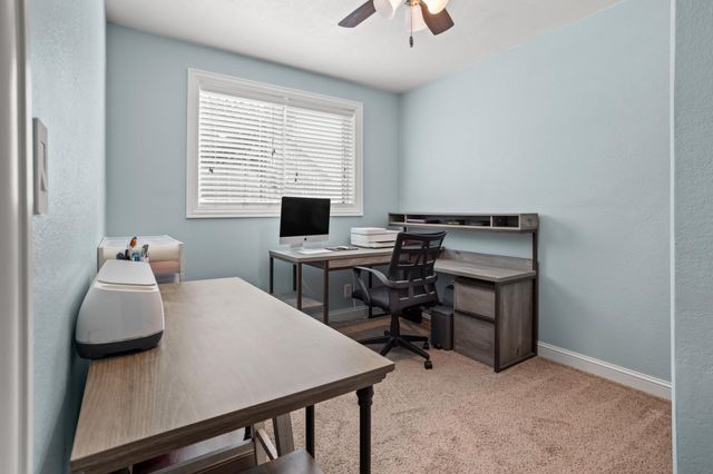 2390 58 Avenue S, Fargo, ND 58104