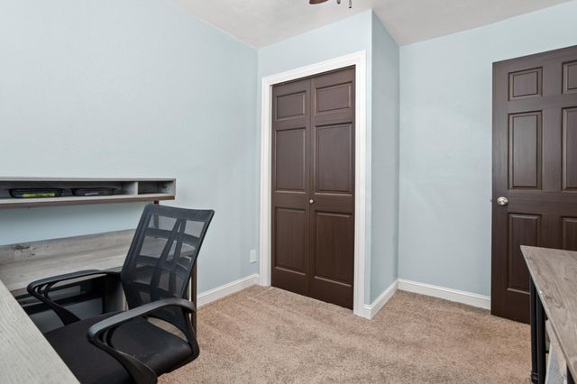 2390 58 Avenue S, Fargo, ND 58104