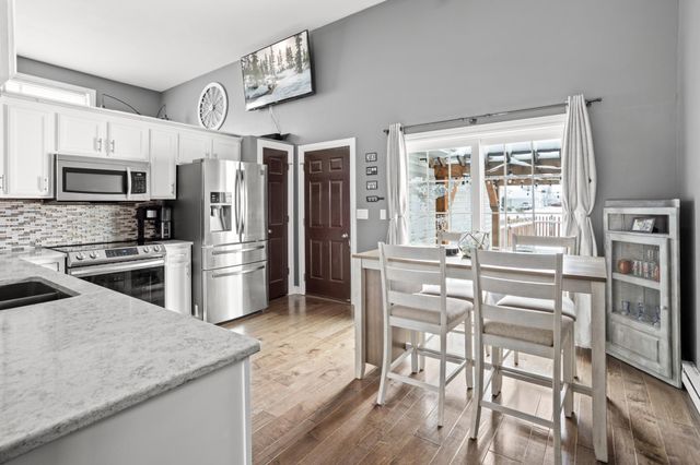 2390 58 Avenue S, Fargo, ND 58104