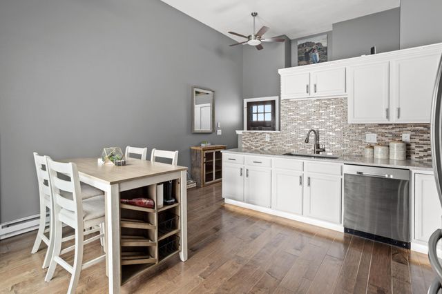 2390 58 Avenue S, Fargo, ND 58104