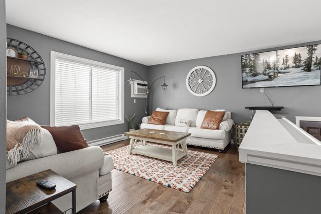 2390 58 Avenue S, Fargo, ND 58104