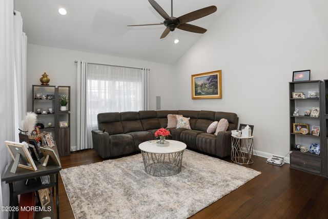 50 Neptune Road, Toms River, NJ 08753