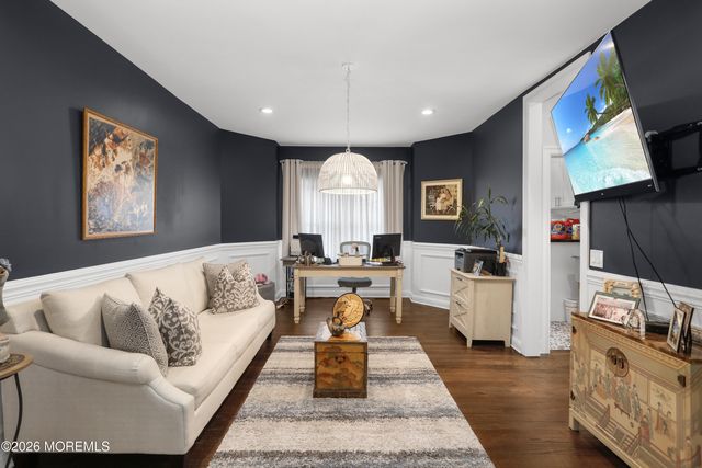 50 Neptune Road, Toms River, NJ 08753