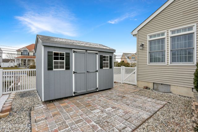 50 Neptune Road, Toms River, NJ 08753