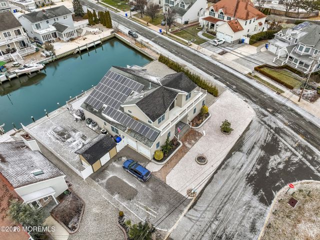 50 Neptune Road, Toms River, NJ 08753