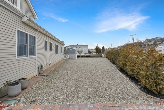 50 Neptune Road, Toms River, NJ 08753
