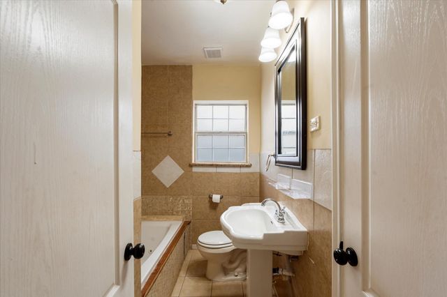 3005 Arbor Street B, Houston, TX 77004