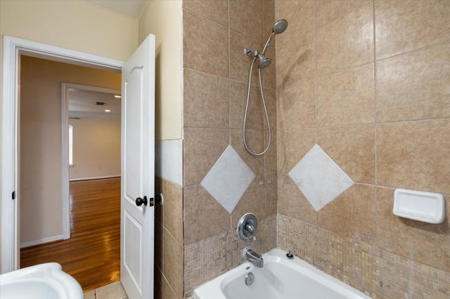 3005 Arbor Street B, Houston, TX 77004