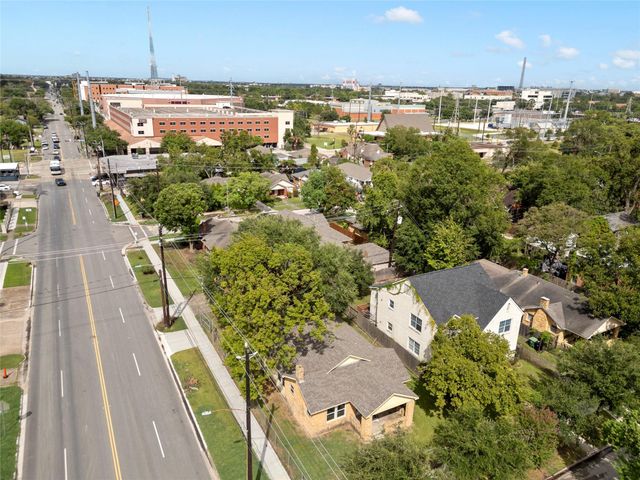 3005 Arbor Street B, Houston, TX 77004