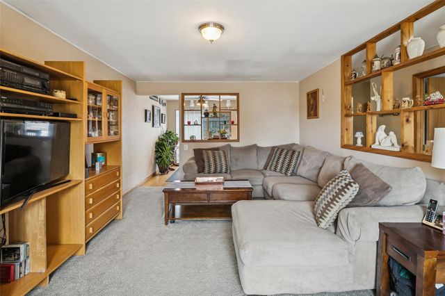 10 Bass Court, Huntington, NY 11743