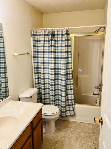 970 St Joseph Lane, Marysville, MI 48040